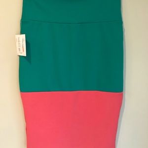NWT red & green LuLaRoe Cassie skirt size S
